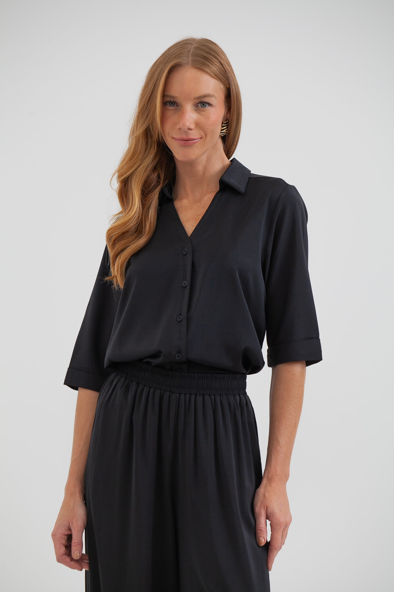 Camisa Cetim Manga Curta Preto