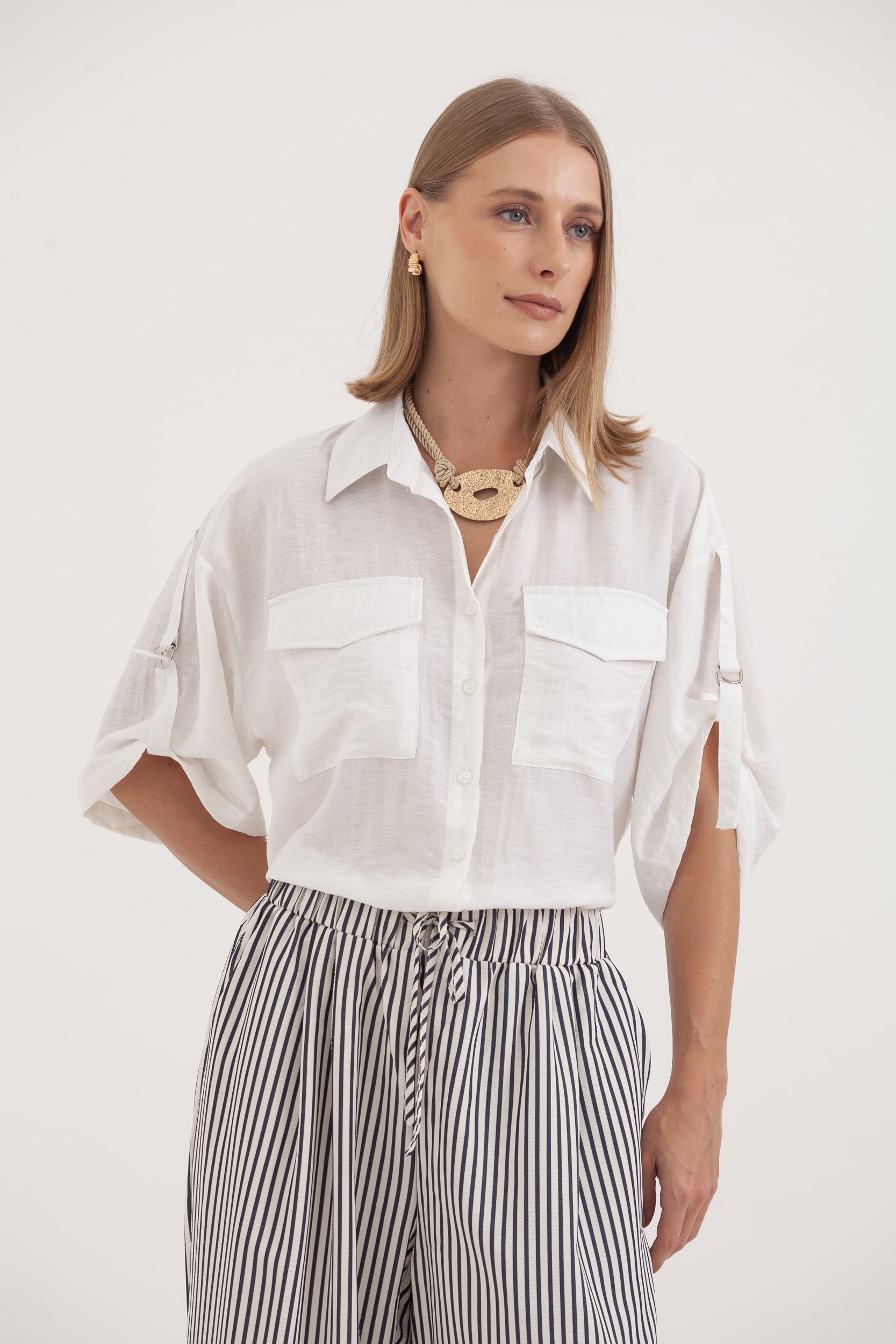 Camisa Com Fivela Regulável Na Manga Off-white