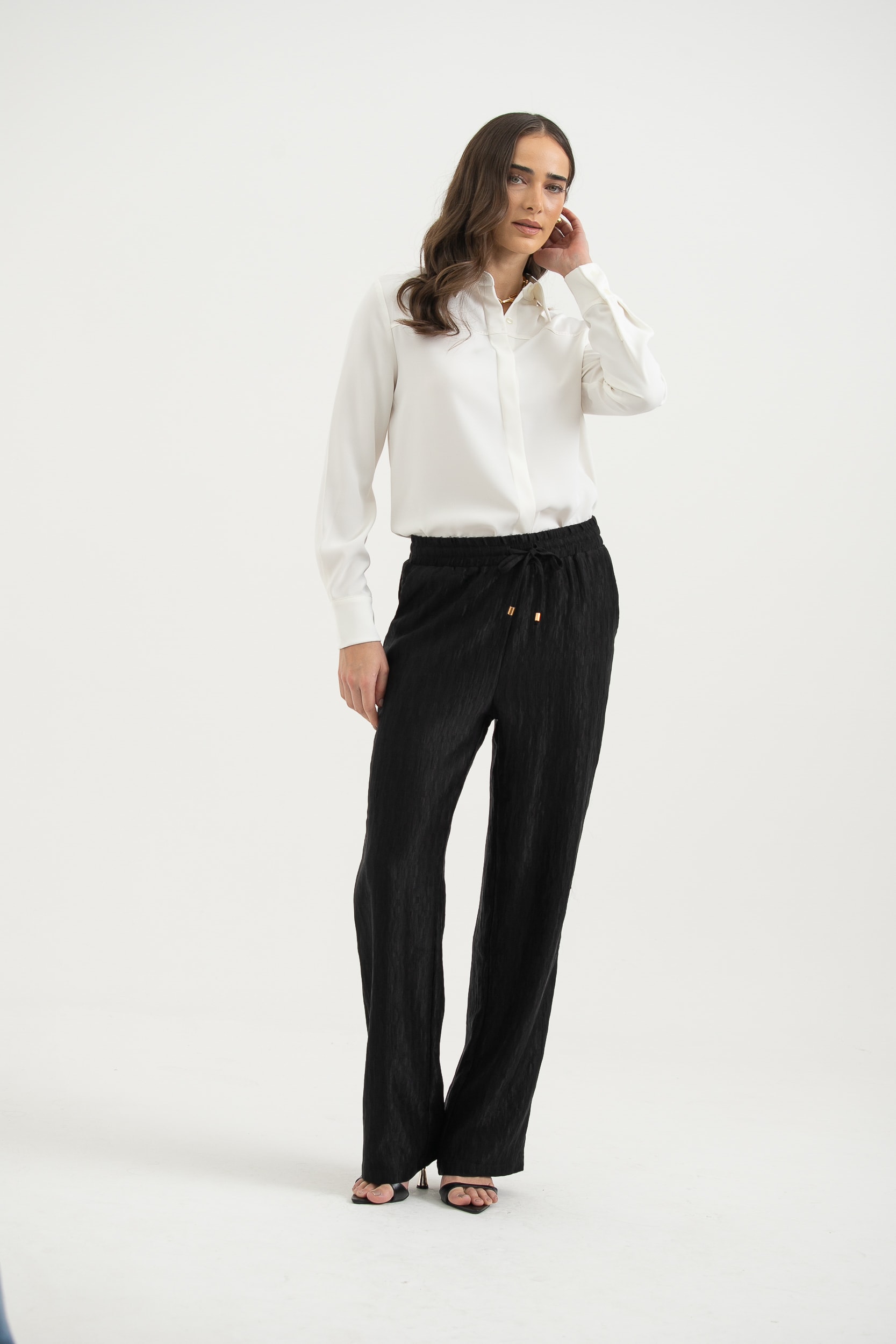 Camisa Com Pala Gola Punho Acetinados Off-white