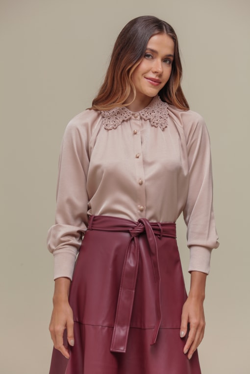 Camisa Social Renda na Gola  Bege
