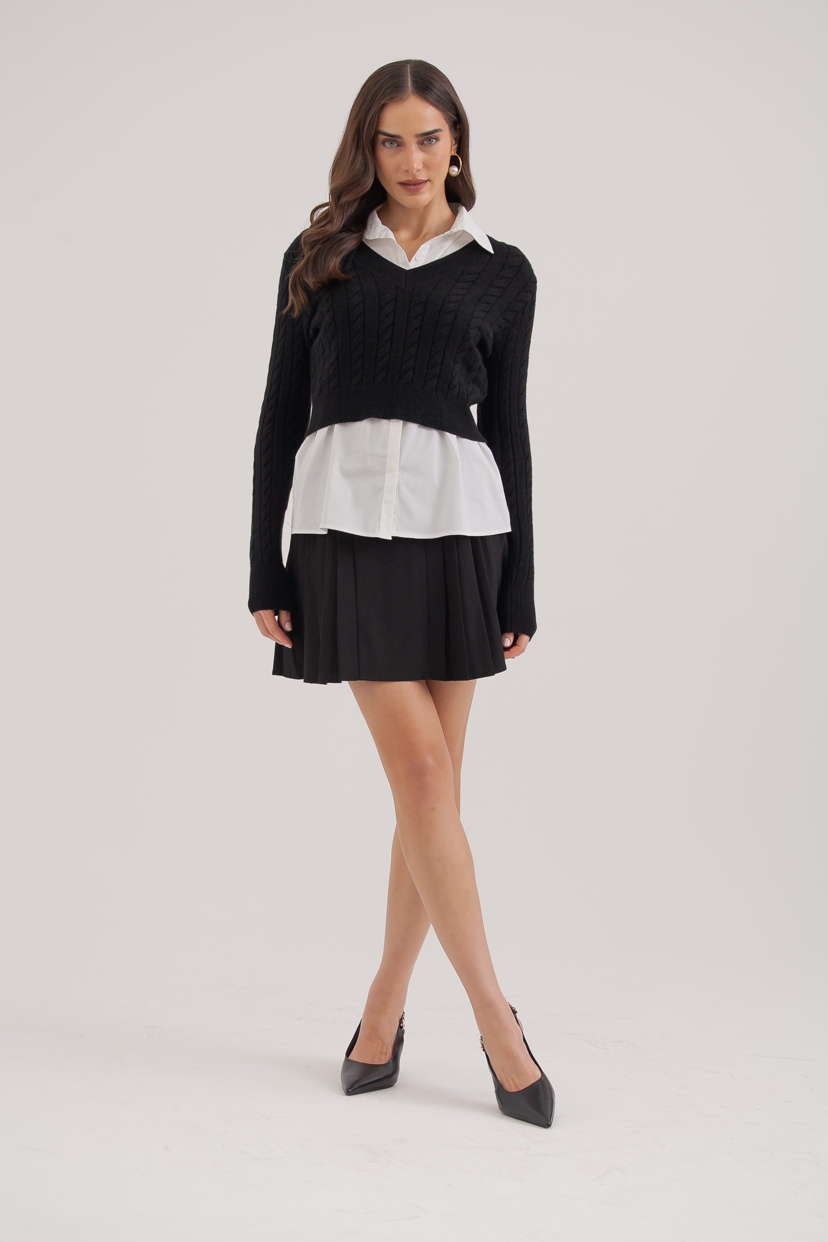 Camisa Tricoline Com Suéter Sobreposição Preto