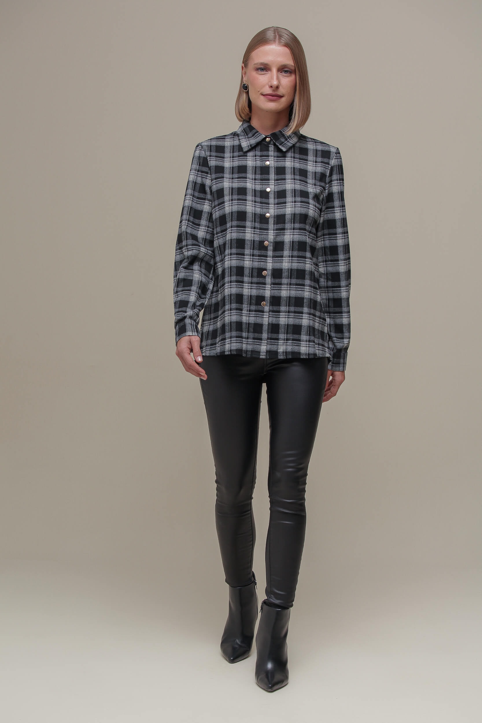 Camisa Xadrez Manga Longa Preto