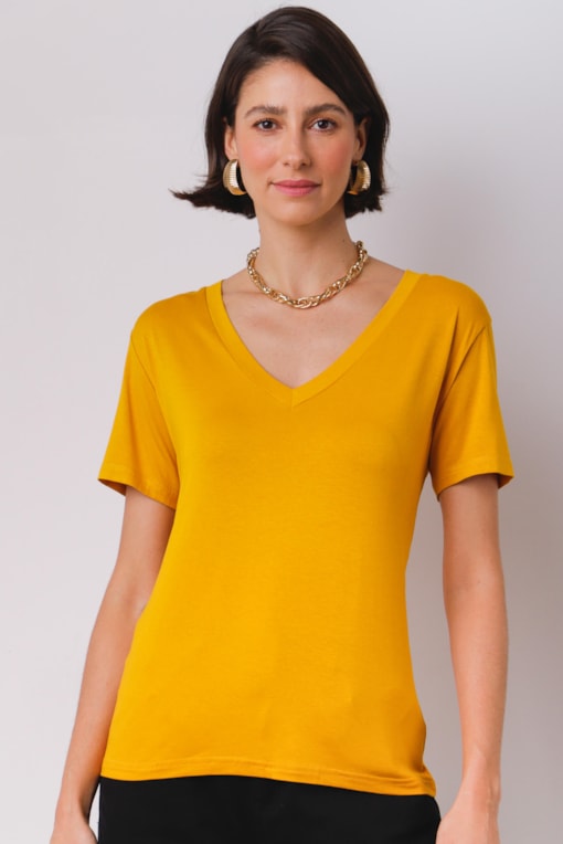 Camiseta Basica Decote V Mostarda