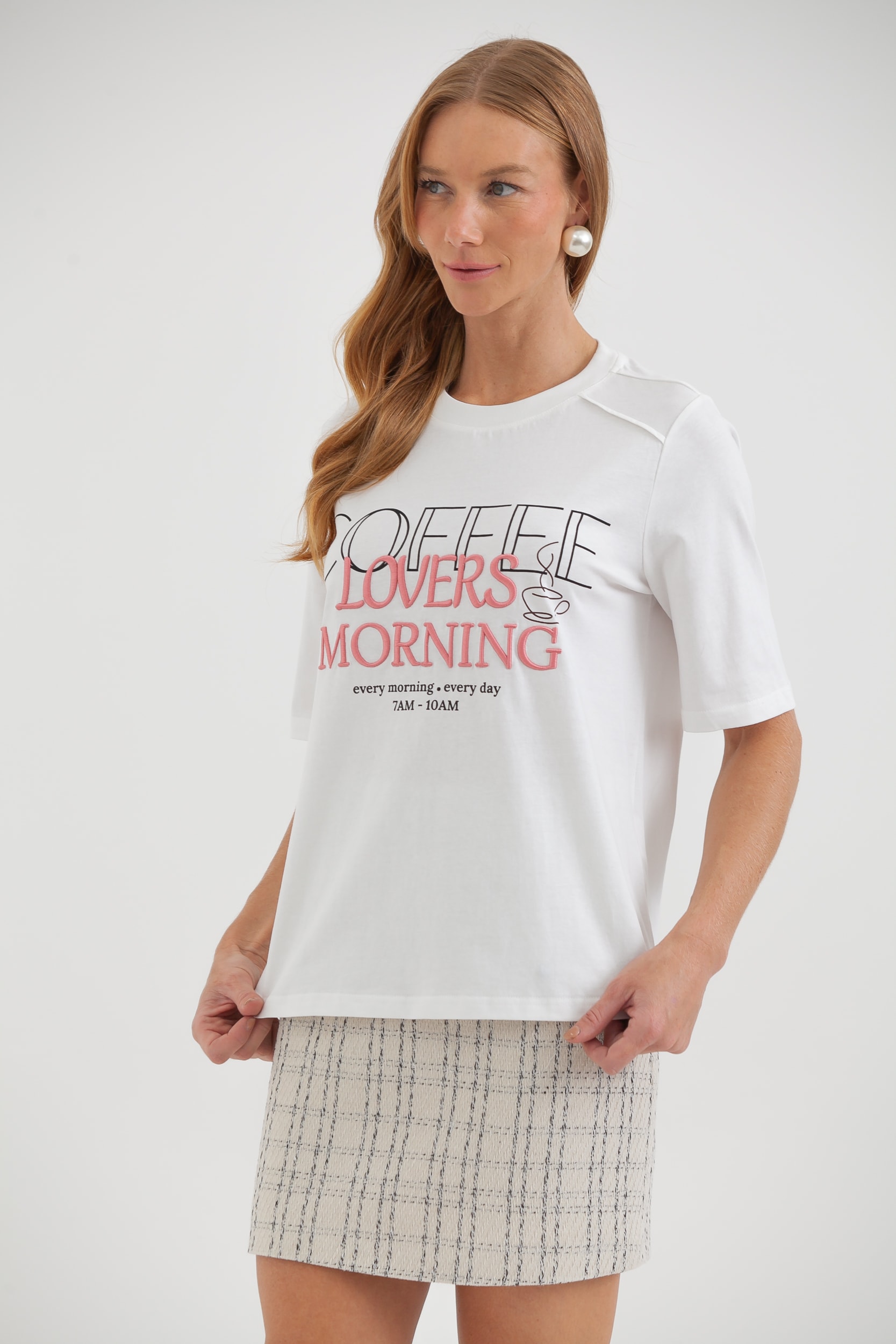 Camiseta Bordada Coffee Lovers Morning Off-white