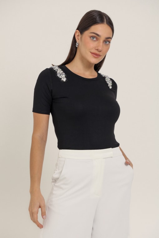 Camiseta Detalhe Brilhante Ombros Preto