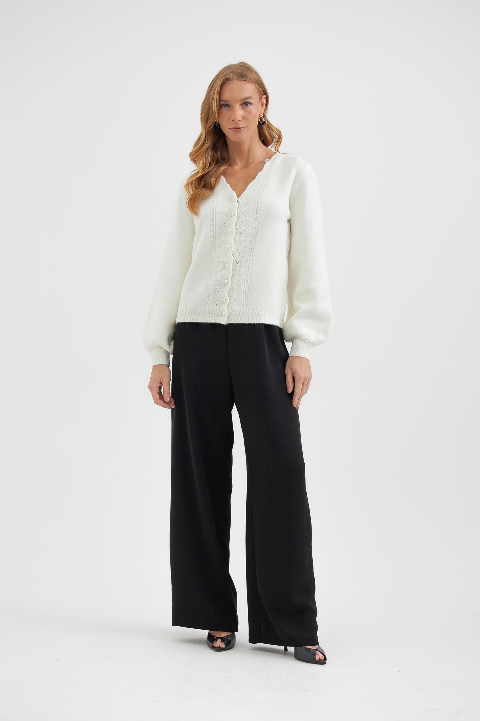 Cardigan Em Tricot Com Botões De Pérolas Off-white