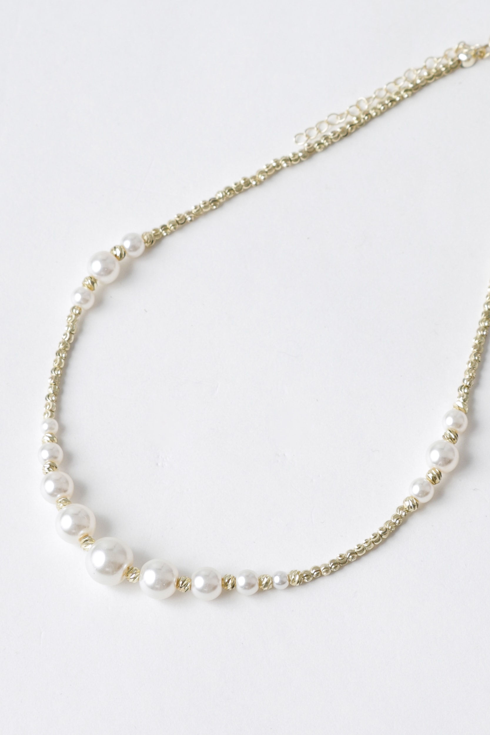 Colar Alongado Pérolas e Bolinhas Orgânicas Dourado