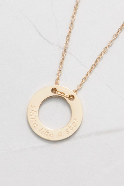 Colar Com Pingente Circular Dourado