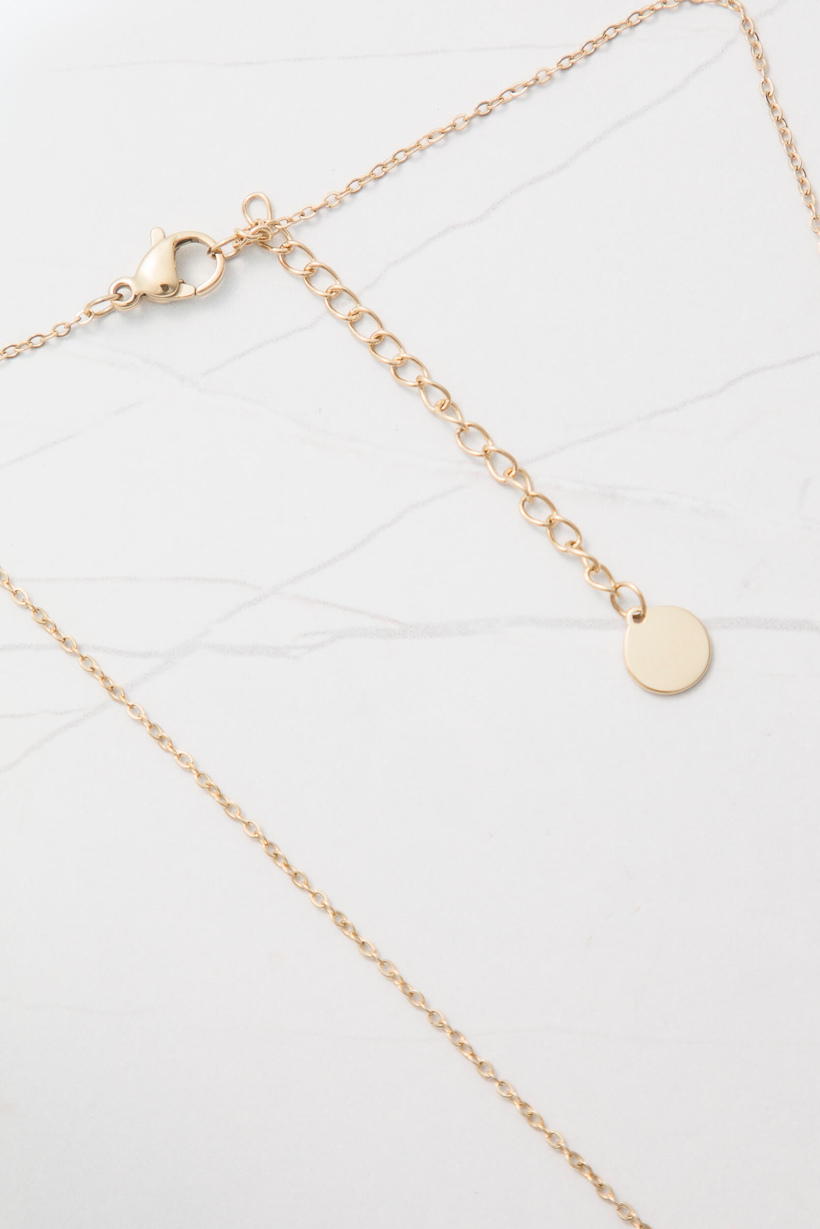 Colar Com Pingente Circular Dourado