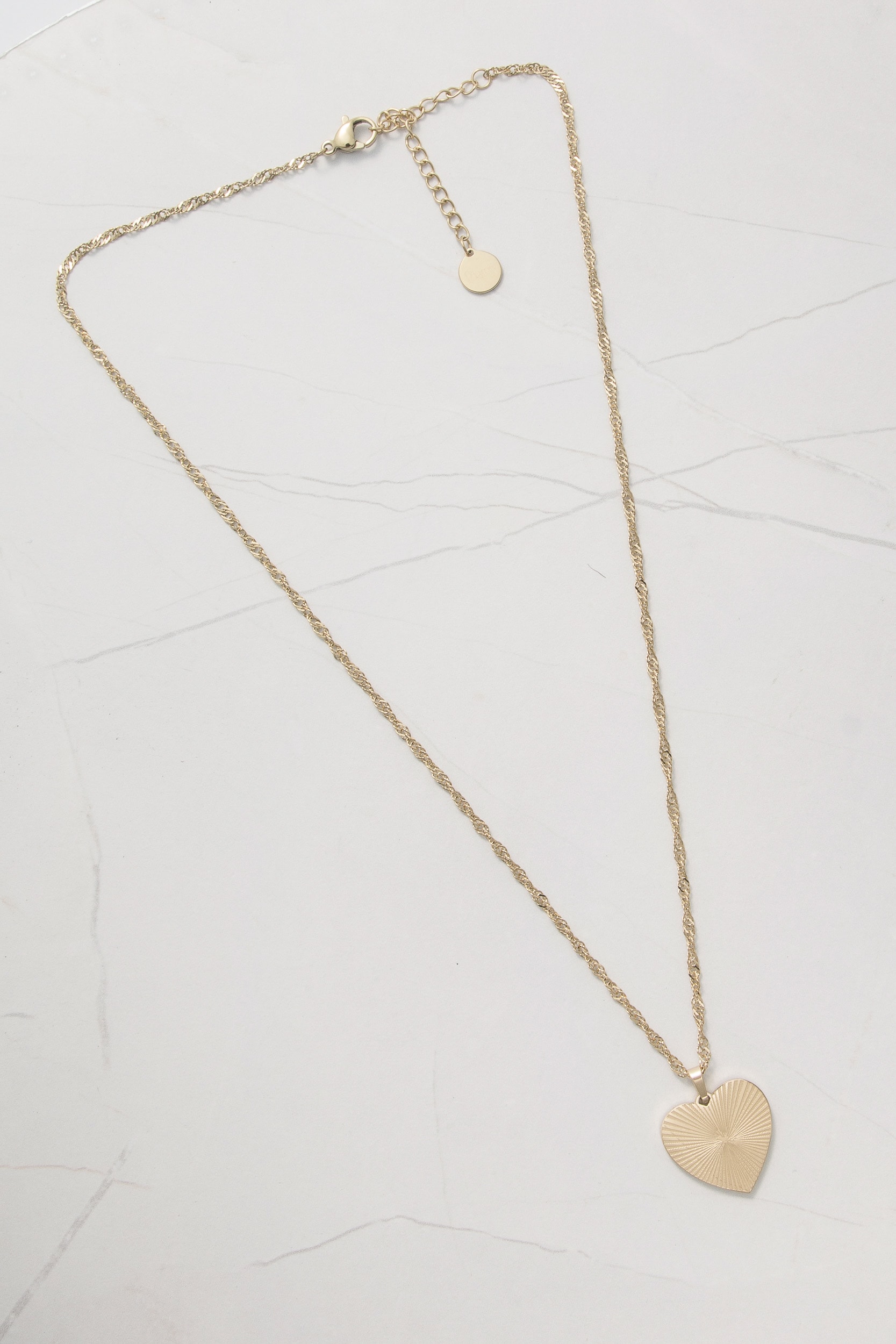 Colar Pingente Coração Delicado  Dourado
