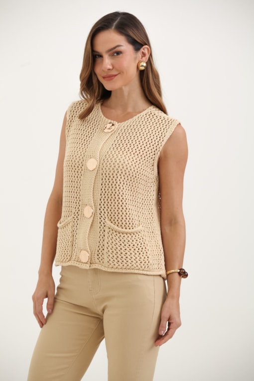 Colete Em Tricot Bolsos E Botões Grandes Bege