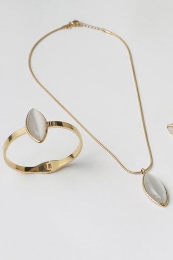Conjunto 4 Peças Pedra Oval Resina Branco