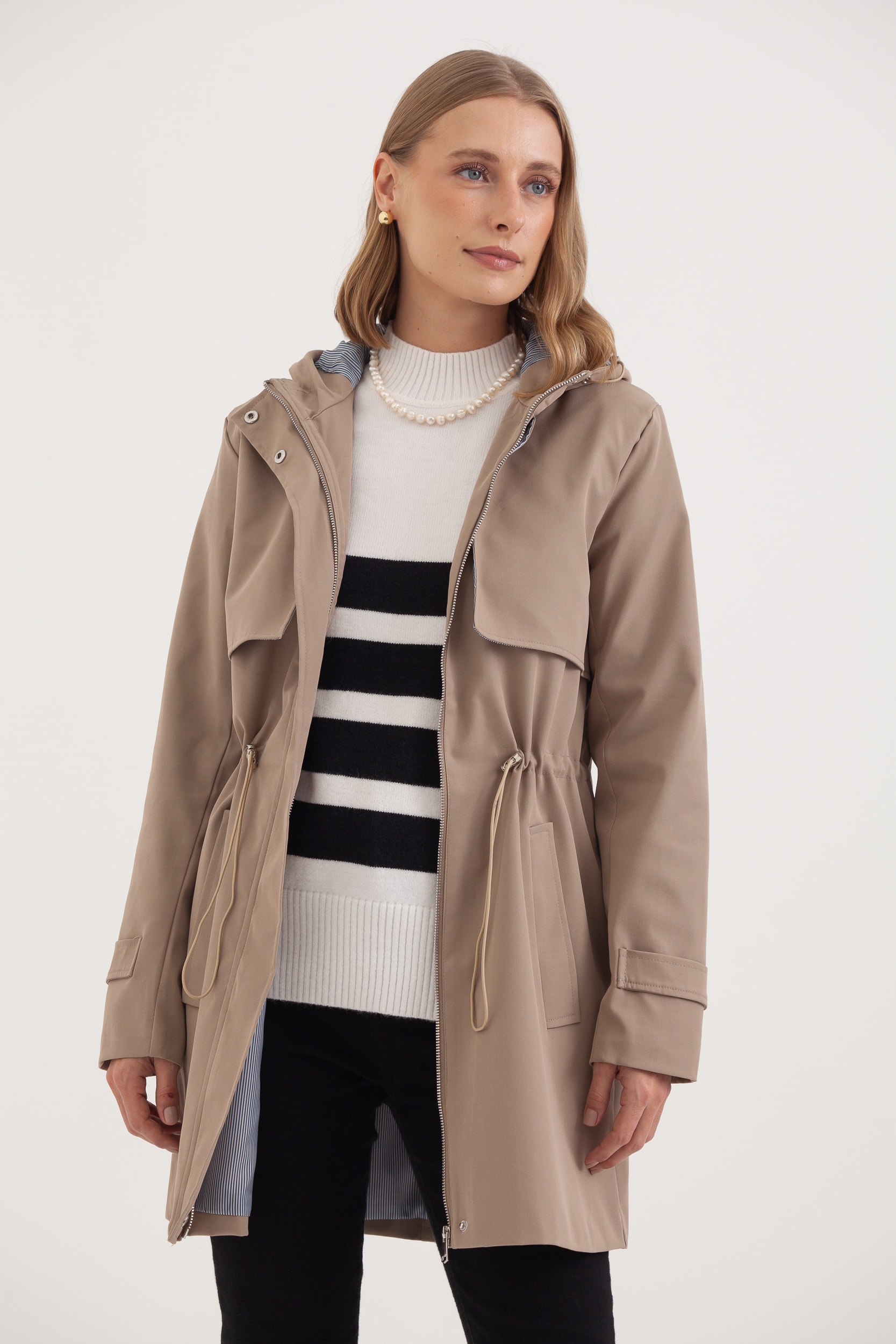 Jaqueta Parka Com Capuz Caqui