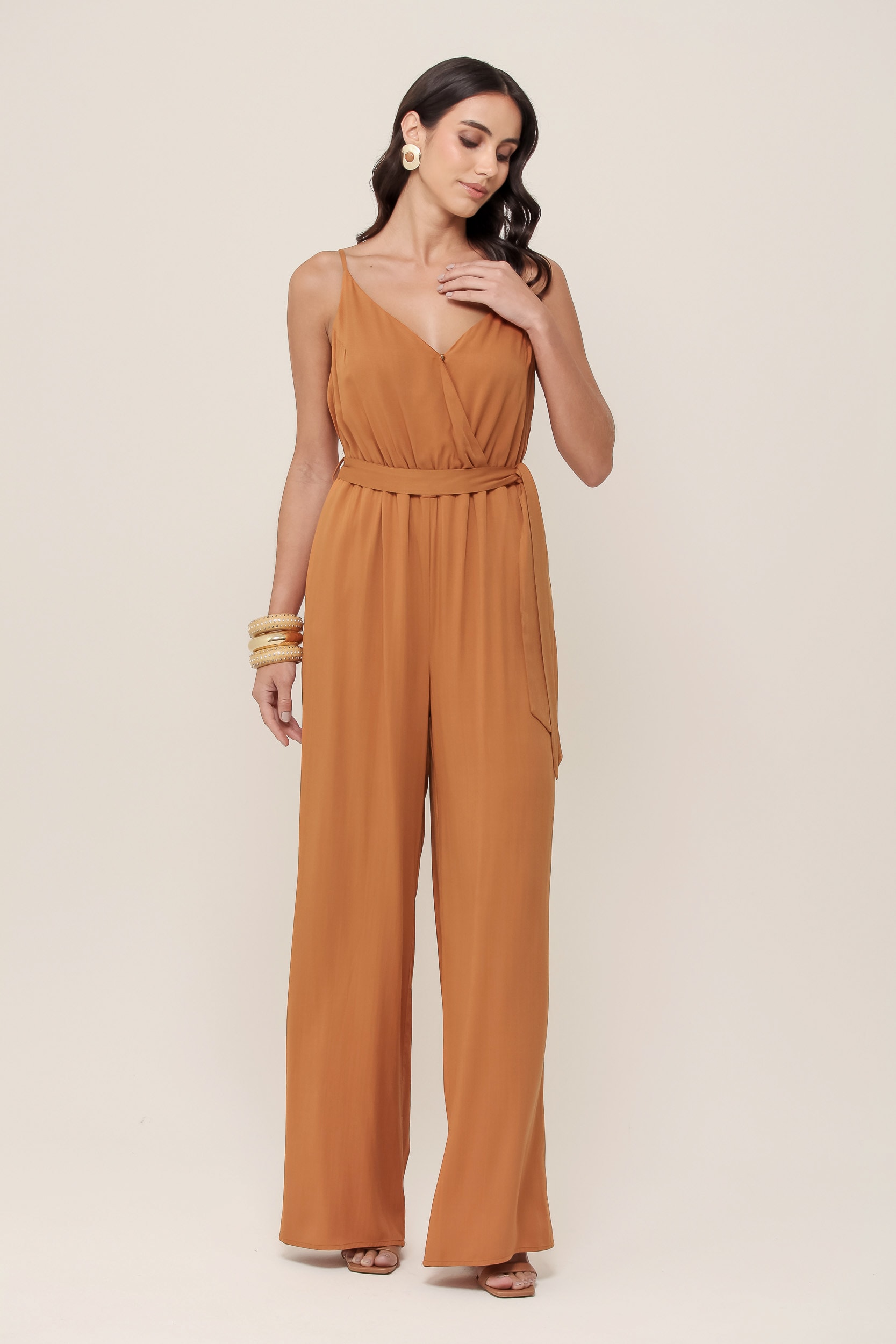 Macacão Transpassado em Viscose Camel