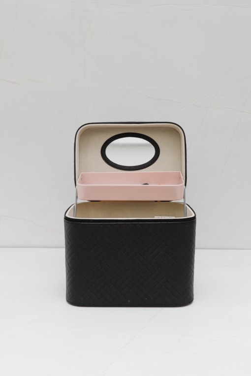 Necessaire Organizadora Com Divisória E Espelho Preto