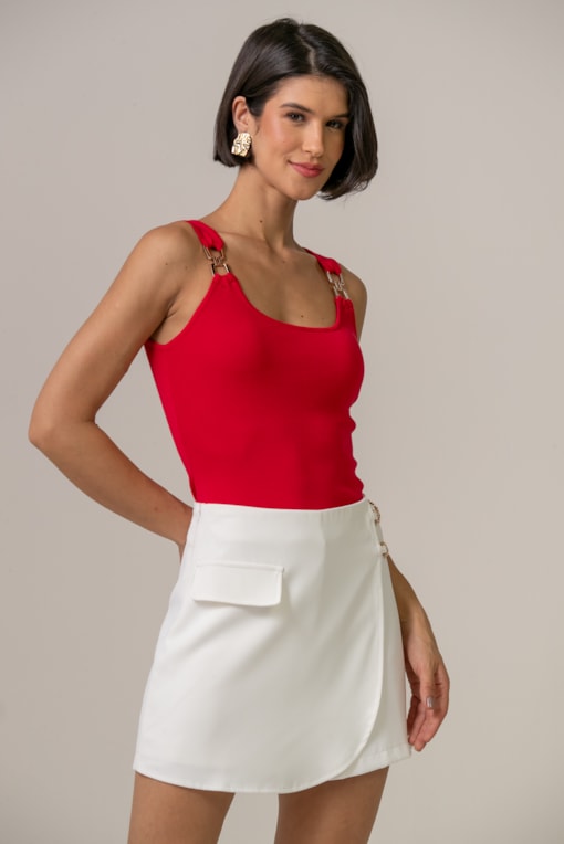Regata Em Tricot Com Detalhe Corrente Vermelho