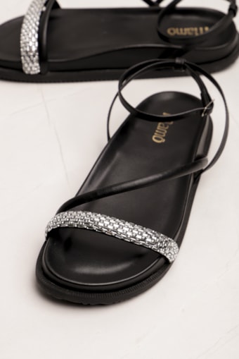 Sandália Papete Brilho Tiras Preto