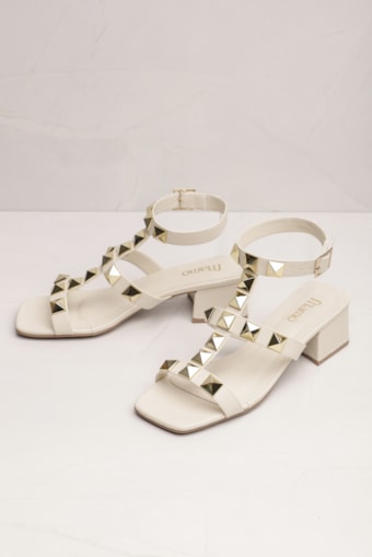 Sandália Salto Médio Spikes Off-white