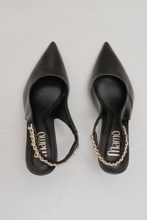 Scarpin Bico Fino Detalhe Corrente Preto