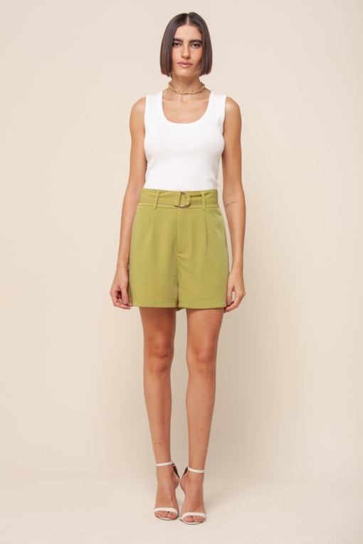 Short Alfaiataria Bolsos com Cinto  Verde 