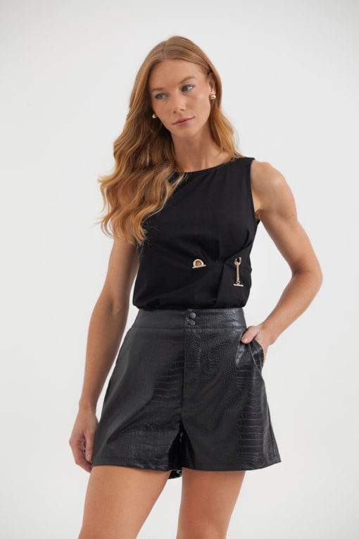 Shorts De Pu Textura Croco Preto