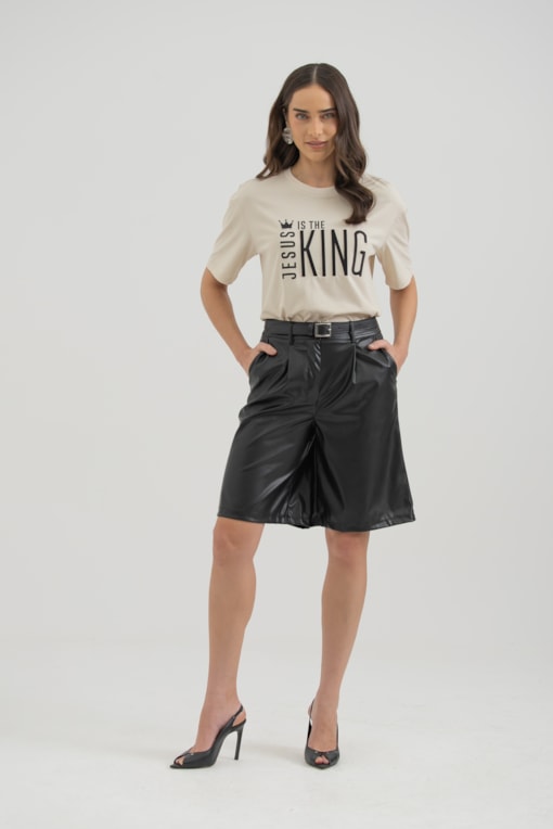 Shorts Em Pu Com Cinto Preto