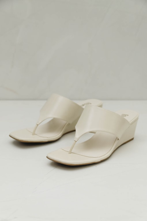 Tamanco Plataforma Tira De Dedo Off-white