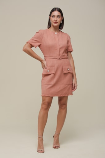 Vestido Curto Tweed Cinto Goiaba
