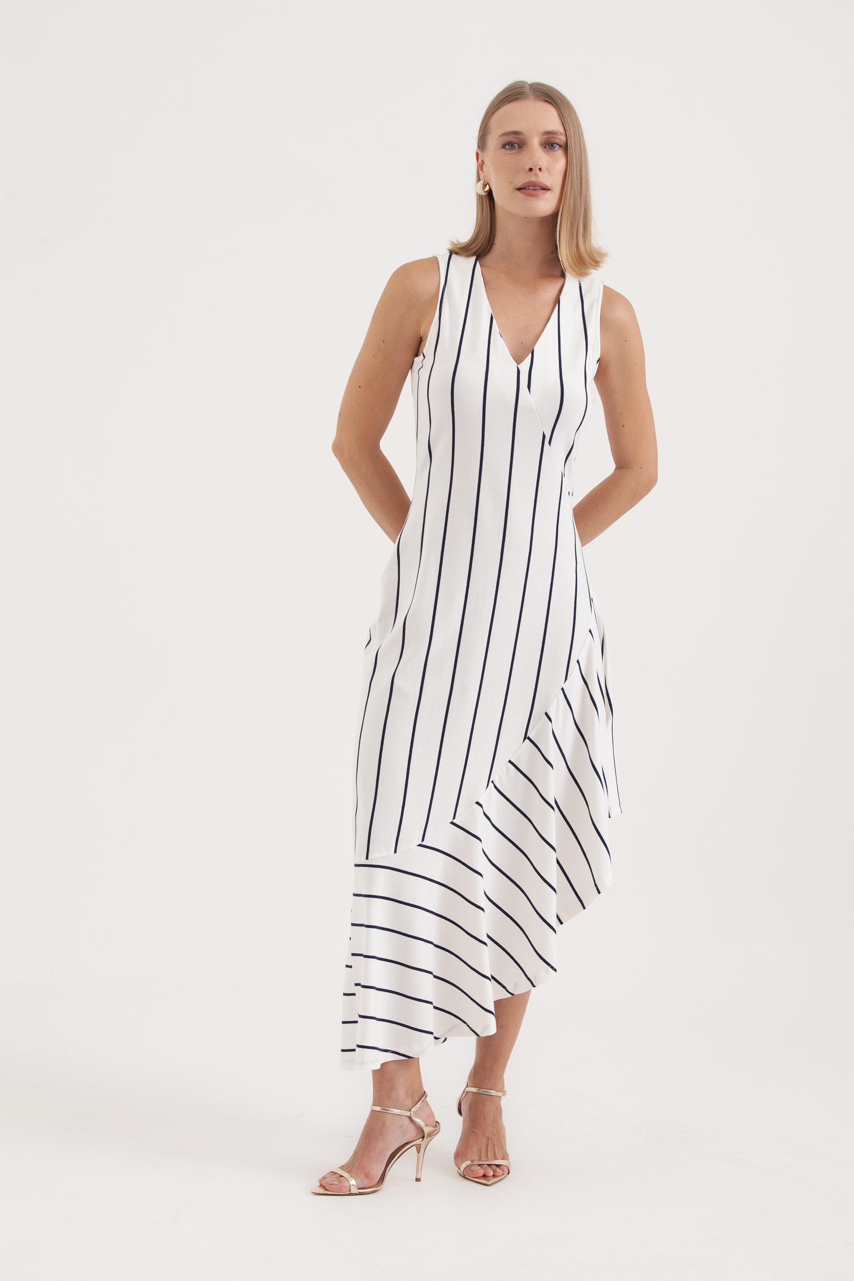 Vestido Listrado Babado Barra Branco