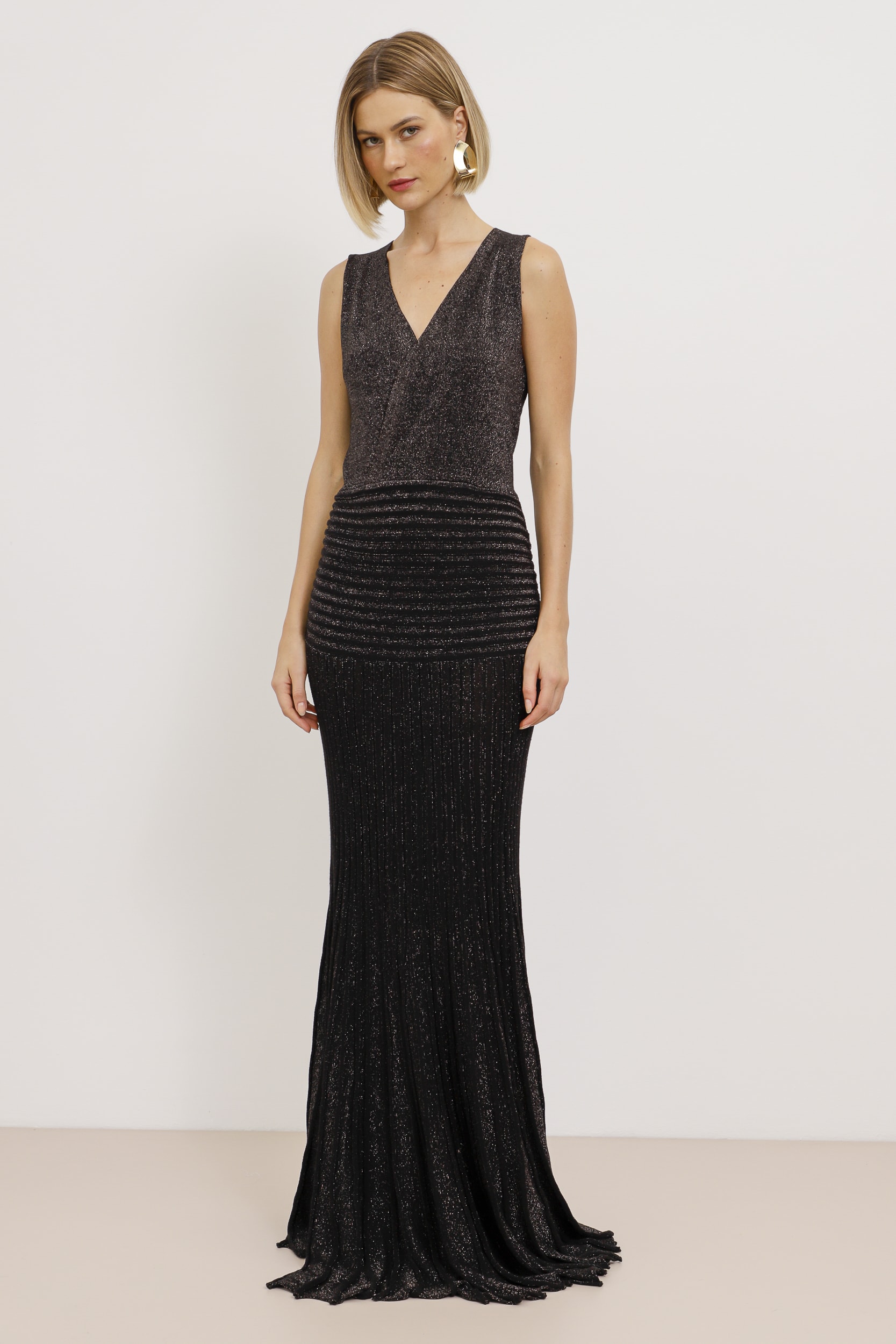 Vestido Longo Tricot Saia Plissada  Preto