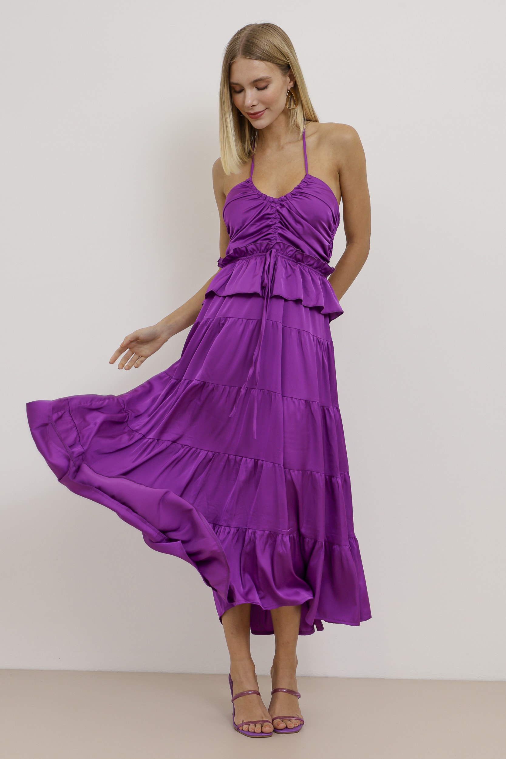 Vestido Mídi Acetinado Drapê Roxo 