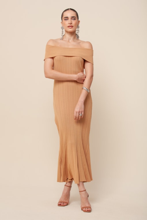 Vestido Tricô Ombro a Ombro Midi Bege
